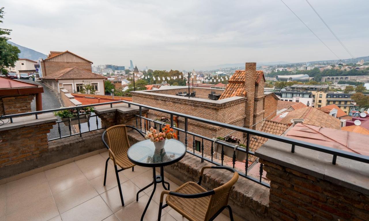 Golden View Apartment Tbilisi Ngoại thất bức ảnh